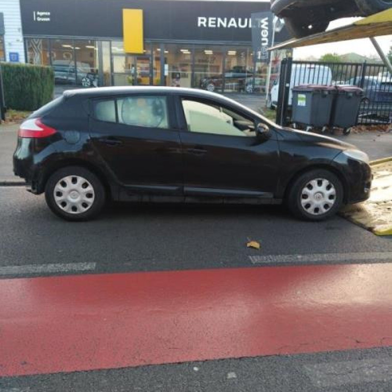 Pretensionneur de ceinture avant gauche RENAULT MEGANE 3 Photo n°5