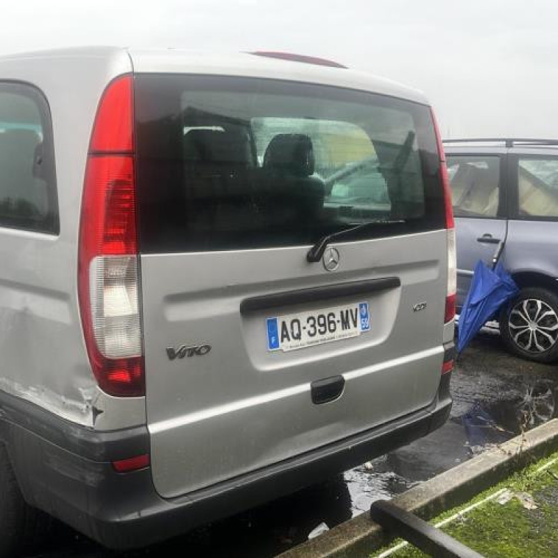 Etrier arriere droit (freinage) MERCEDES VITO 639 Photo n°9