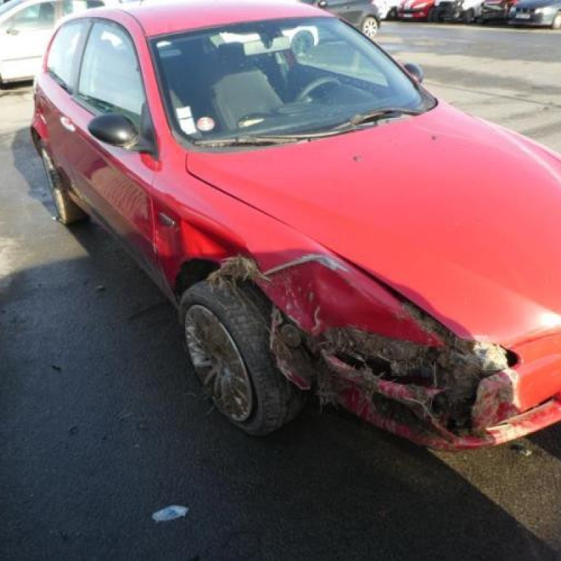 Antenne ALFA ROMEO 147 Photo n°3