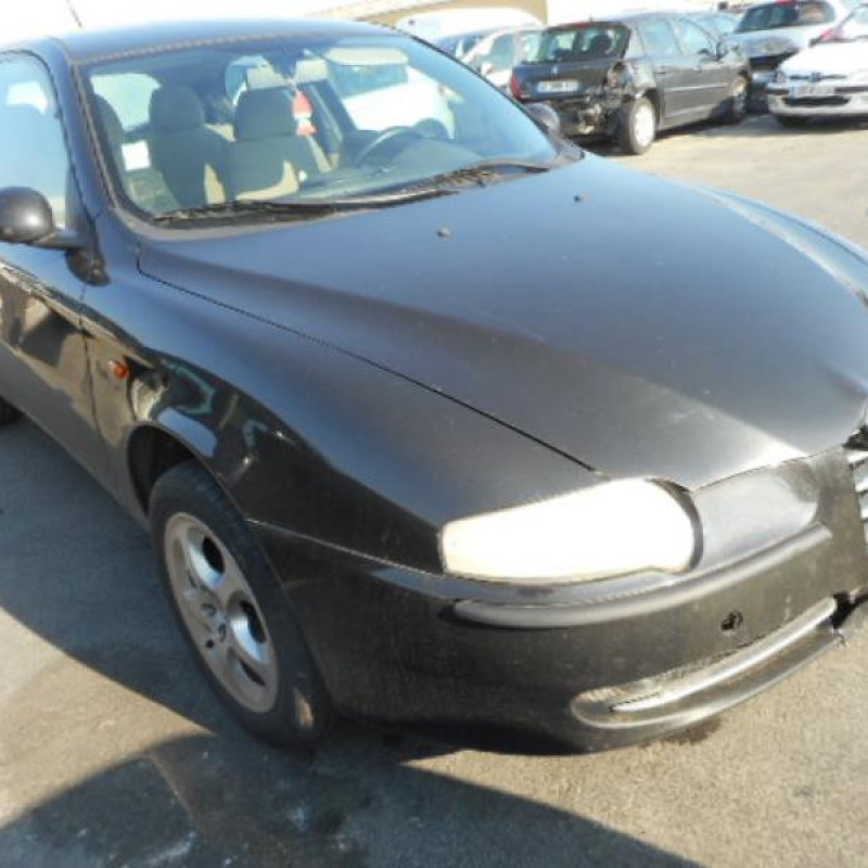 Feu arriere secondaire droit (feux) ALFA ROMEO 147 Photo n°5