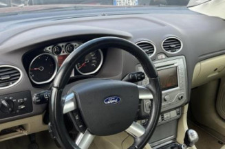 Poignee interieur avant droit FORD FOCUS 2