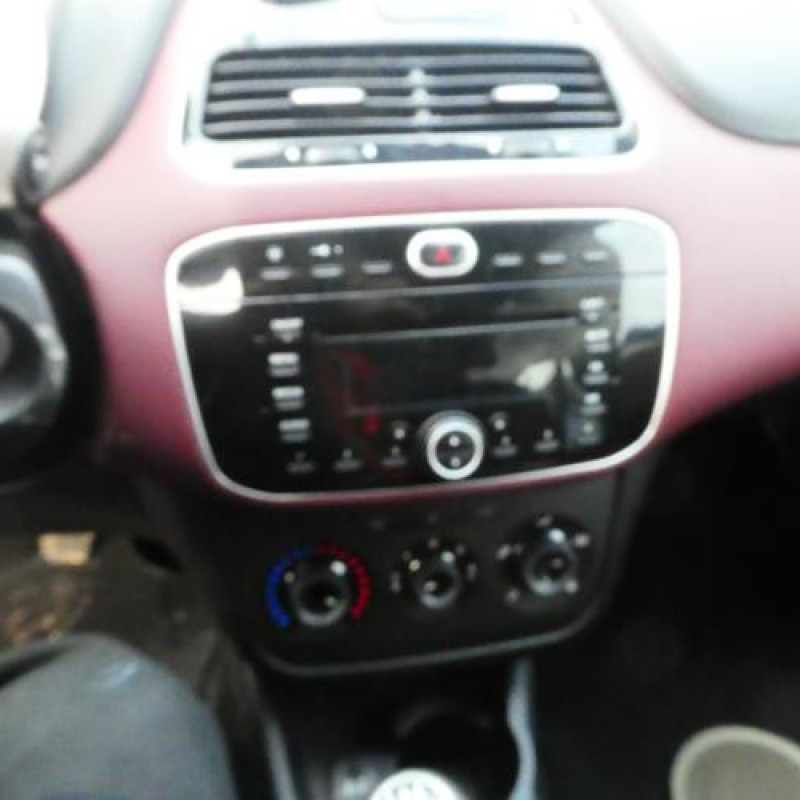 Autoradio d'origine FIAT PUNTO EVO 3 Photo n°12