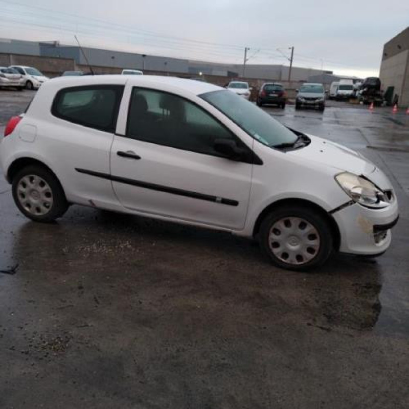 Renfort pare choc arriere (traverse) RENAULT CLIO 3 Photo n°3