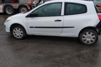 Renfort pare choc arriere (traverse) RENAULT CLIO 3