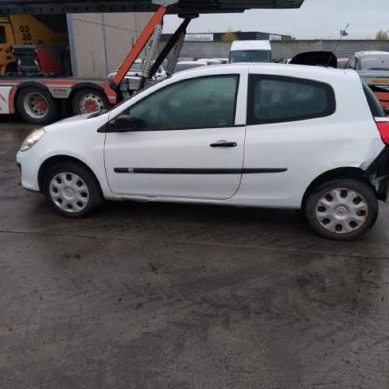 Renfort pare choc arriere (traverse) RENAULT CLIO 3 Photo n°5