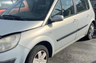 Boitier UCH RENAULT SCENIC 2