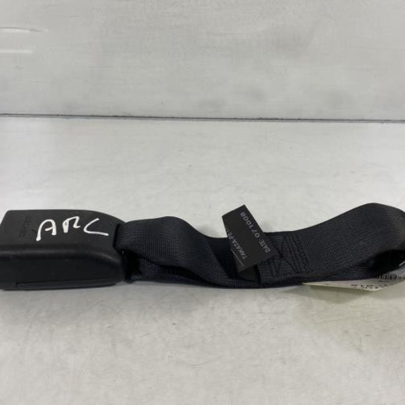 Attache ceinture arriere centrale OPEL AGILA B Photo n°1