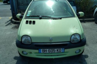 Pare boue avant gauche RENAULT TWINGO 1