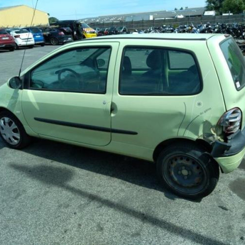 Pare boue avant gauche RENAULT TWINGO 1 Photo n°5