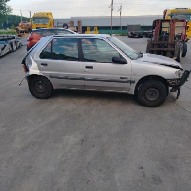 Arret de porte arriere gauche PEUGEOT 106 Photo n°5