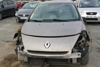 Pompe à carburant RENAULT CLIO 3