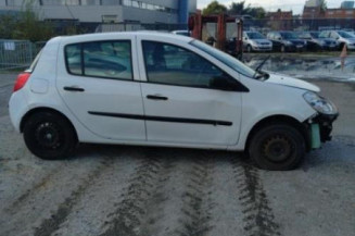 Renfort pare choc arriere (traverse) RENAULT CLIO 3