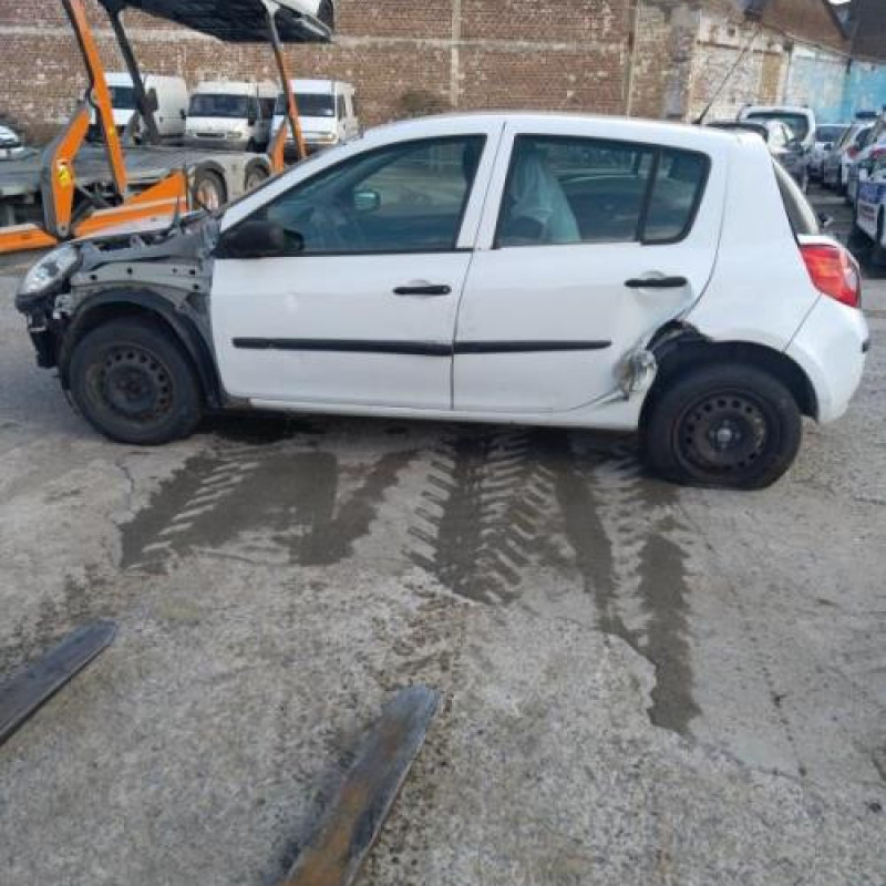 Renfort pare choc arriere (traverse) RENAULT CLIO 3 Photo n°5