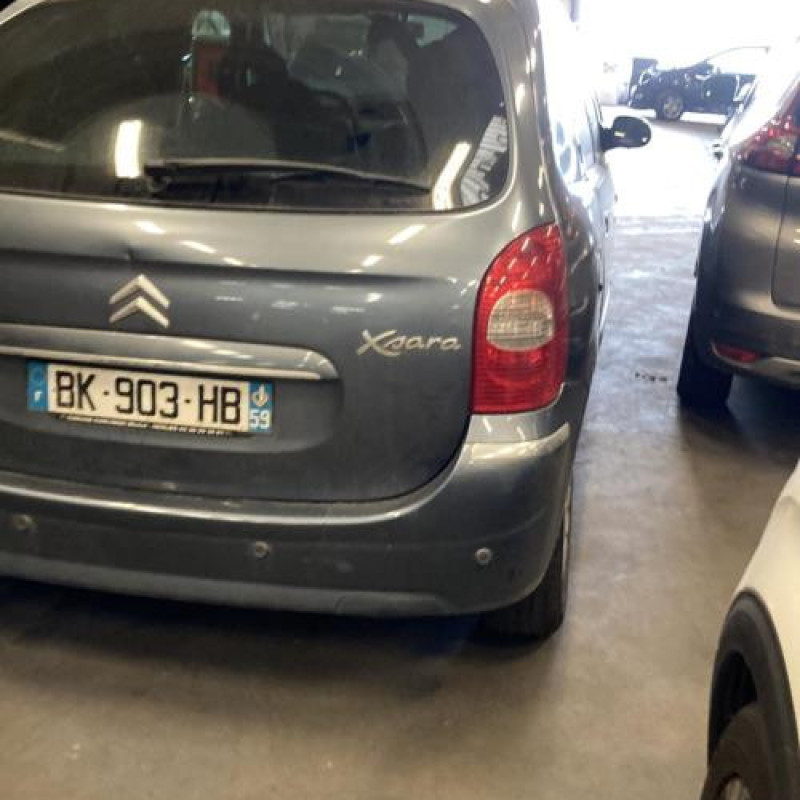 Pare boue avant gauche CITROEN XSARA PICASSO Photo n°4