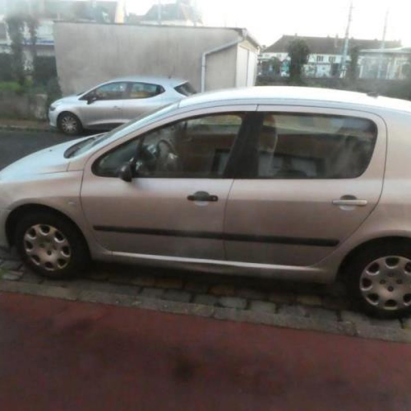 Boitier servitude moteur (BSM) PEUGEOT 307 Photo n°7