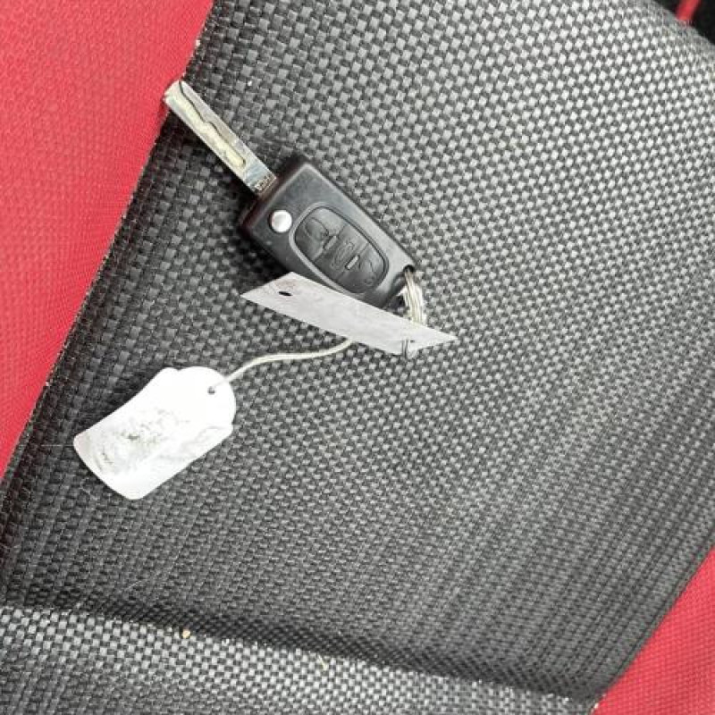 Ceinture arriere droit PEUGEOT 207 Photo n°4