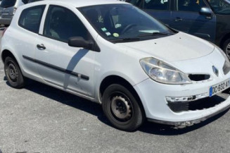 Renfort pare choc arriere (traverse) RENAULT CLIO 3