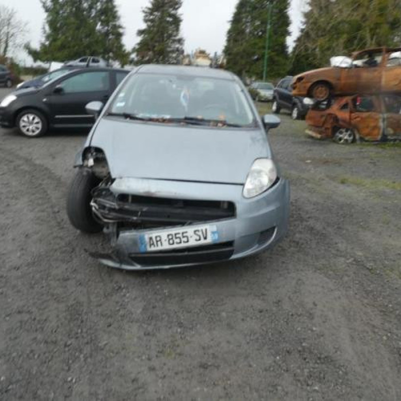 Moteur essuie glace arriere FIAT GRANDE PUNTO Photo n°4