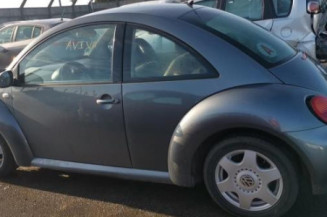 Poignee porte avant gauche VOLKSWAGEN NEW BEETLE 1