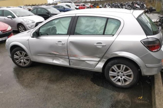 Plage arriere OPEL ASTRA H