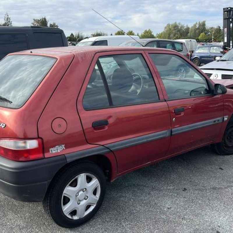 Porte arriere gauche CITROEN SAXO Photo n°10