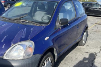 Leve vitre mecanique avant droit TOYOTA YARIS 1