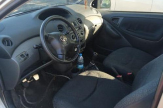 Poignee interieur avant gauche TOYOTA YARIS 1