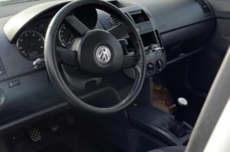 Poignee interieur arriere gauche VOLKSWAGEN POLO 4