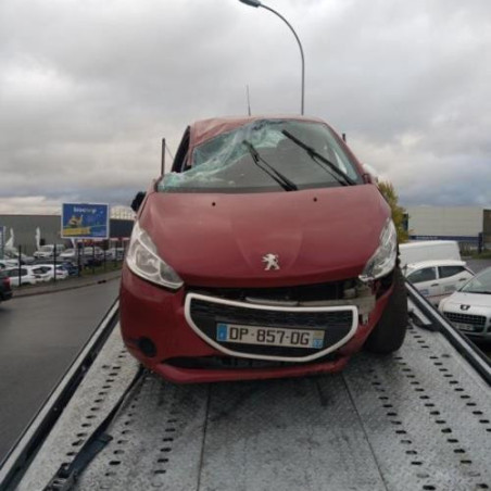 Pare boue arriere droit PEUGEOT 208 1