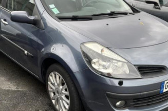 Pompe lave glace avant RENAULT CLIO 3