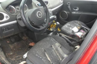 Boitier UCH RENAULT CLIO 3