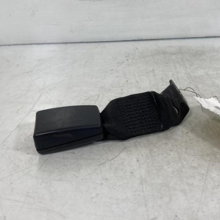 Attache ceinture arriere droit BMW SERIE 1 E87