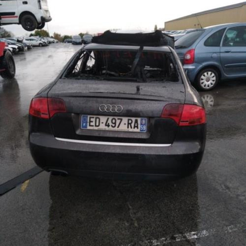 Renfort pare choc arriere (traverse) AUDI A4 2 Photo n°4