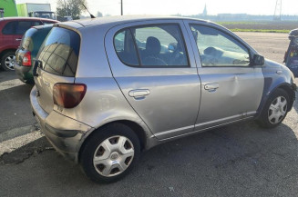 Interrupteur de leve vitre avant droit TOYOTA YARIS 1