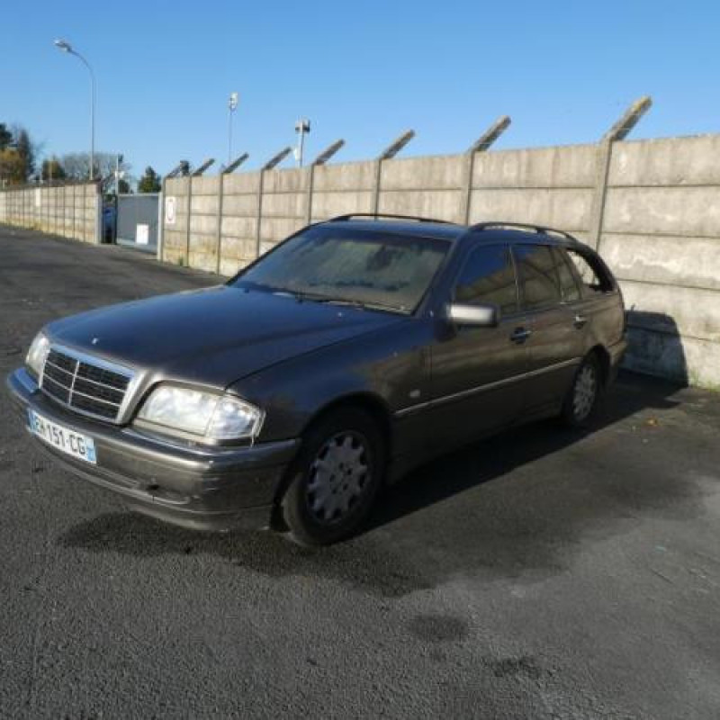 Calandre MERCEDES CLASSE C 202 Photo n°3