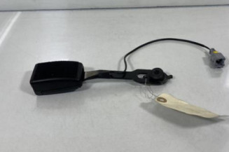 Attache ceinture avant gauche PEUGEOT 208 1