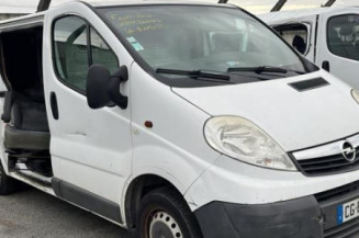 Aile avant droit OPEL VIVARO 1