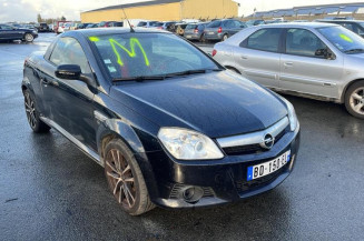 Face avant OPEL TIGRA 2