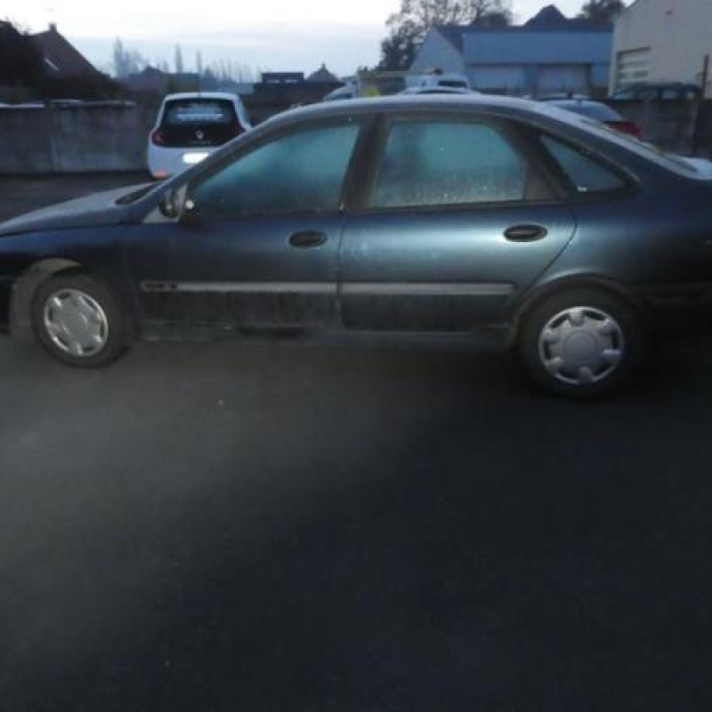 Moteur RENAULT LAGUNA 1 Photo n°4