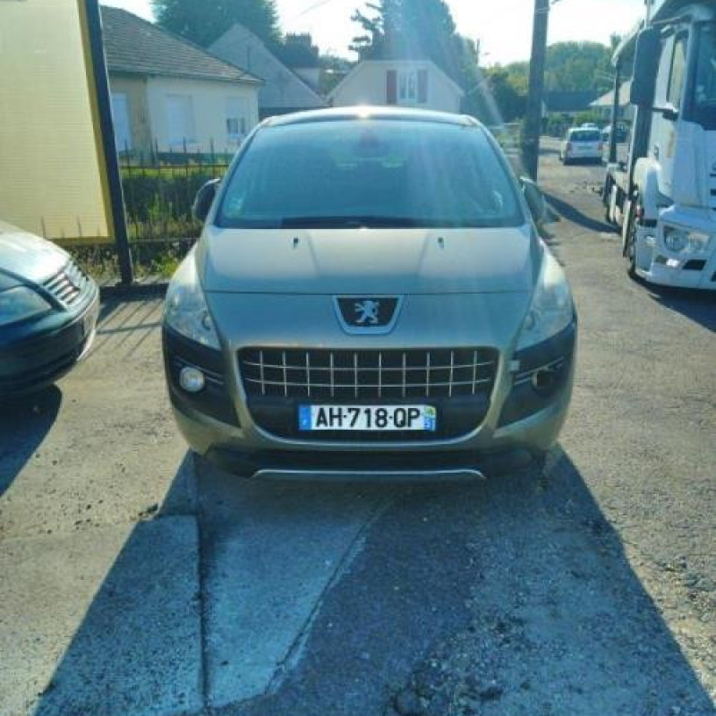 Poignee porte avant gauche PEUGEOT 3008 1 Photo n°4