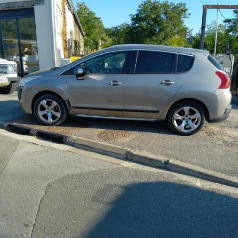 Pompe à carburant PEUGEOT 3008 1 Photo n°7