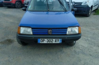 Calandre PEUGEOT 205