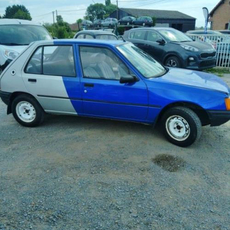 Commande anti brouillard arriere PEUGEOT 205 Photo n°5