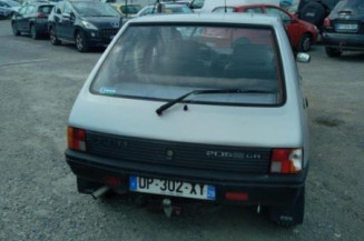 Commande anti brouillard arriere PEUGEOT 205