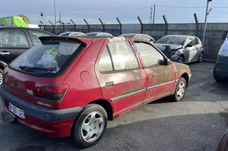 Calandre PEUGEOT 306