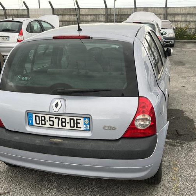 Plage arriere RENAULT CLIO 2 Photo n°6