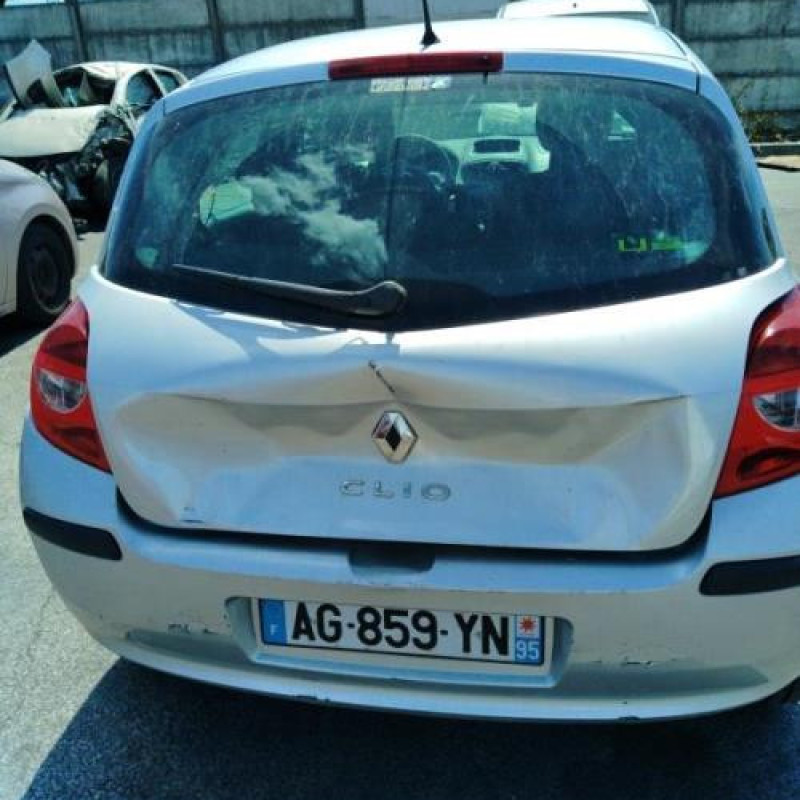 Renfort pare choc arriere (traverse) RENAULT CLIO 3 Photo n°5