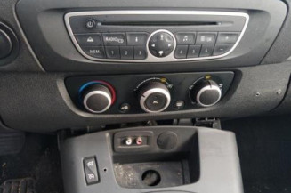 Pare boue avant gauche RENAULT SCENIC 3