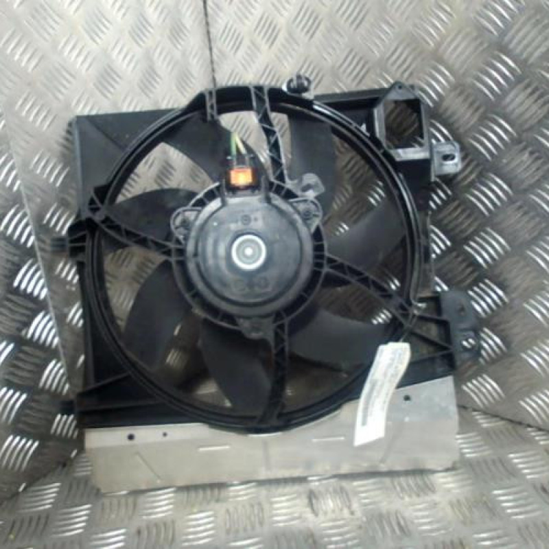 Moto ventilateur radiateur CITROEN C3 2 Photo n°2