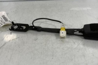 Attache ceinture avant gauche PEUGEOT 5008 1